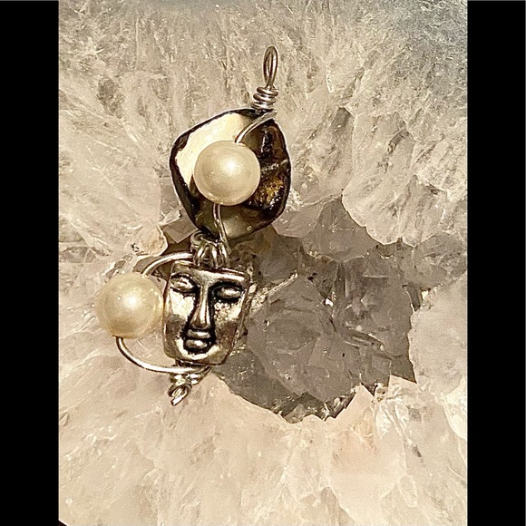 Designs by Janelle - Handmade Silver Wire Face Charm - Picture 13 of 15